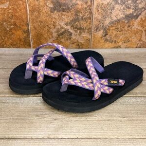 Teva strappy flip flops